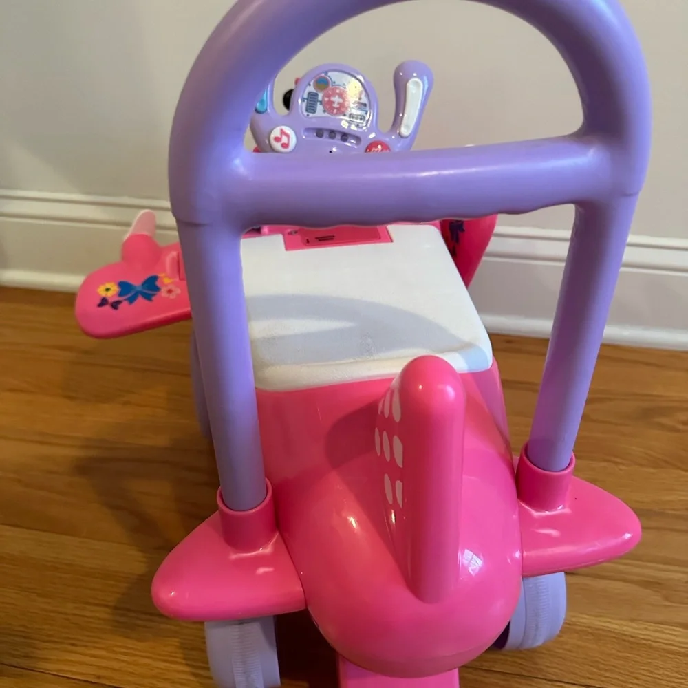 Deluxe Minnie Mouse Plane Activity Ride-On Toy Car with Lights and Sounds